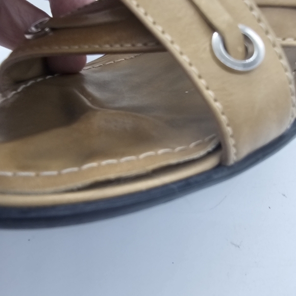 Tod's Beige Leather Heeled Sandals Size 6 Cross strap - Picture 3 of 10